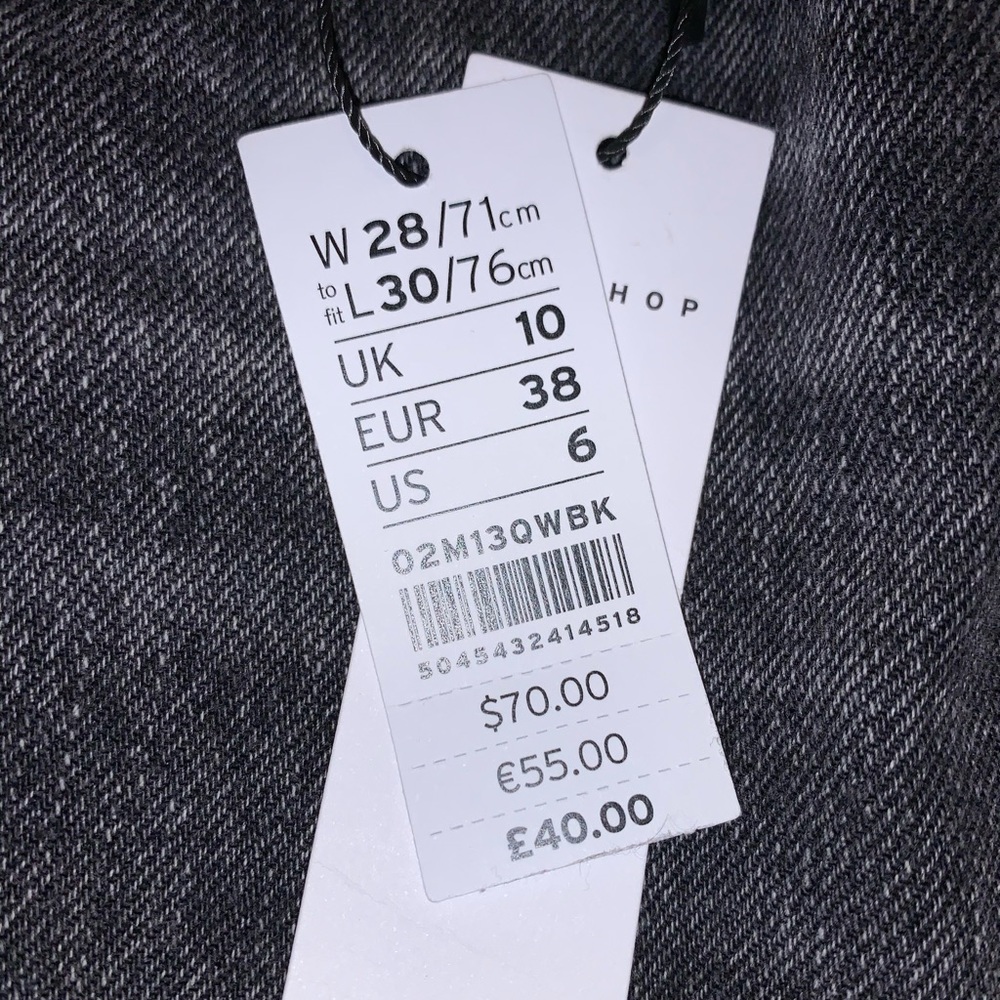 TOPSHOP High Waisted Mom Jeans Washed Black Tapered 28 x 30 - NWT - Picture 5 of 7